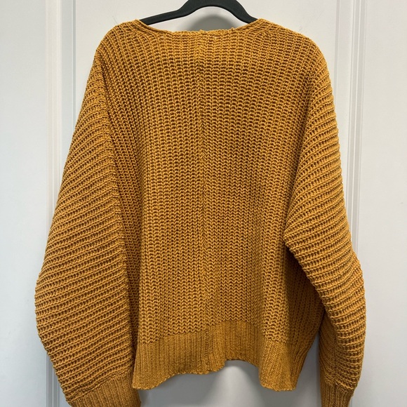 Like new! Perfect sweater for Fall! - Picture 3 of 3